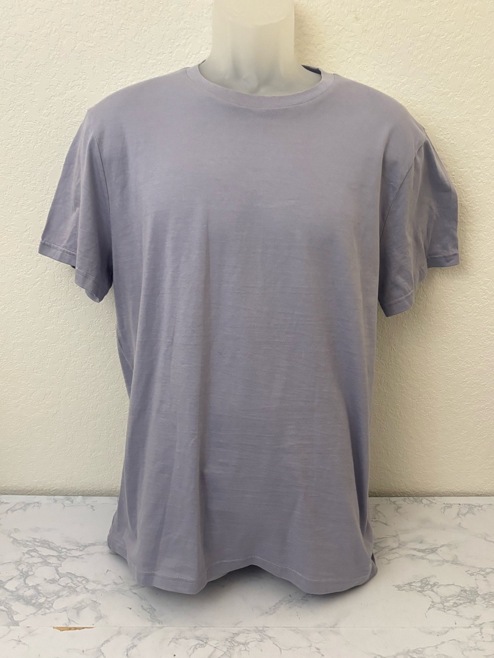 H & M Divided men’s T shirt cotton Purple Sz M Pullover Short Sleeve Tee Nwt